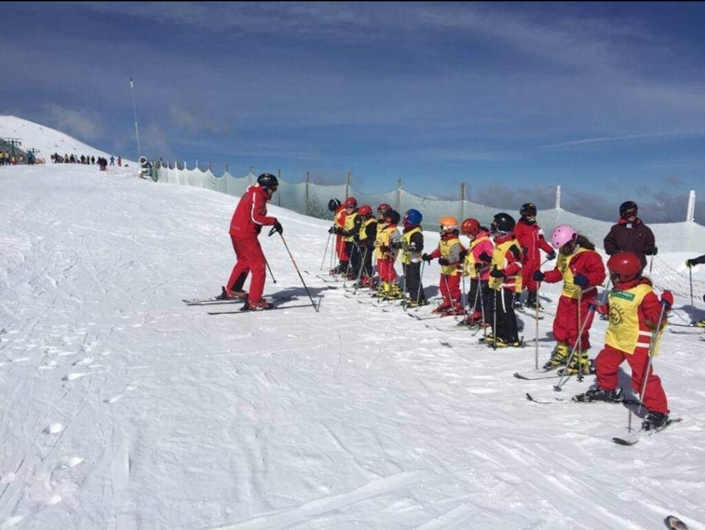 Escuela de Esqui y Snowboard de Valdezcaray