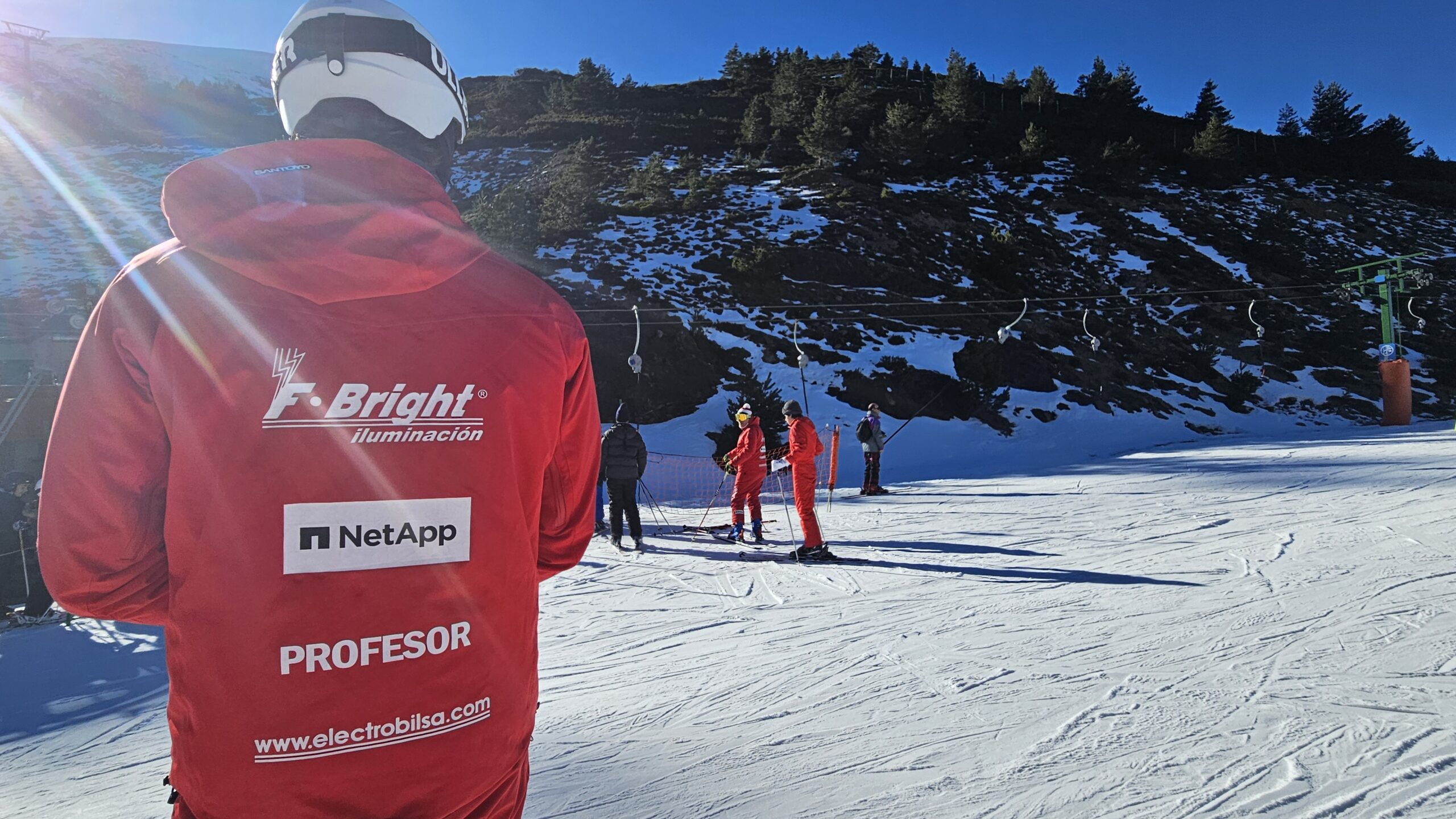 Escuela de Esqui y Snowboard de Valdezcaray