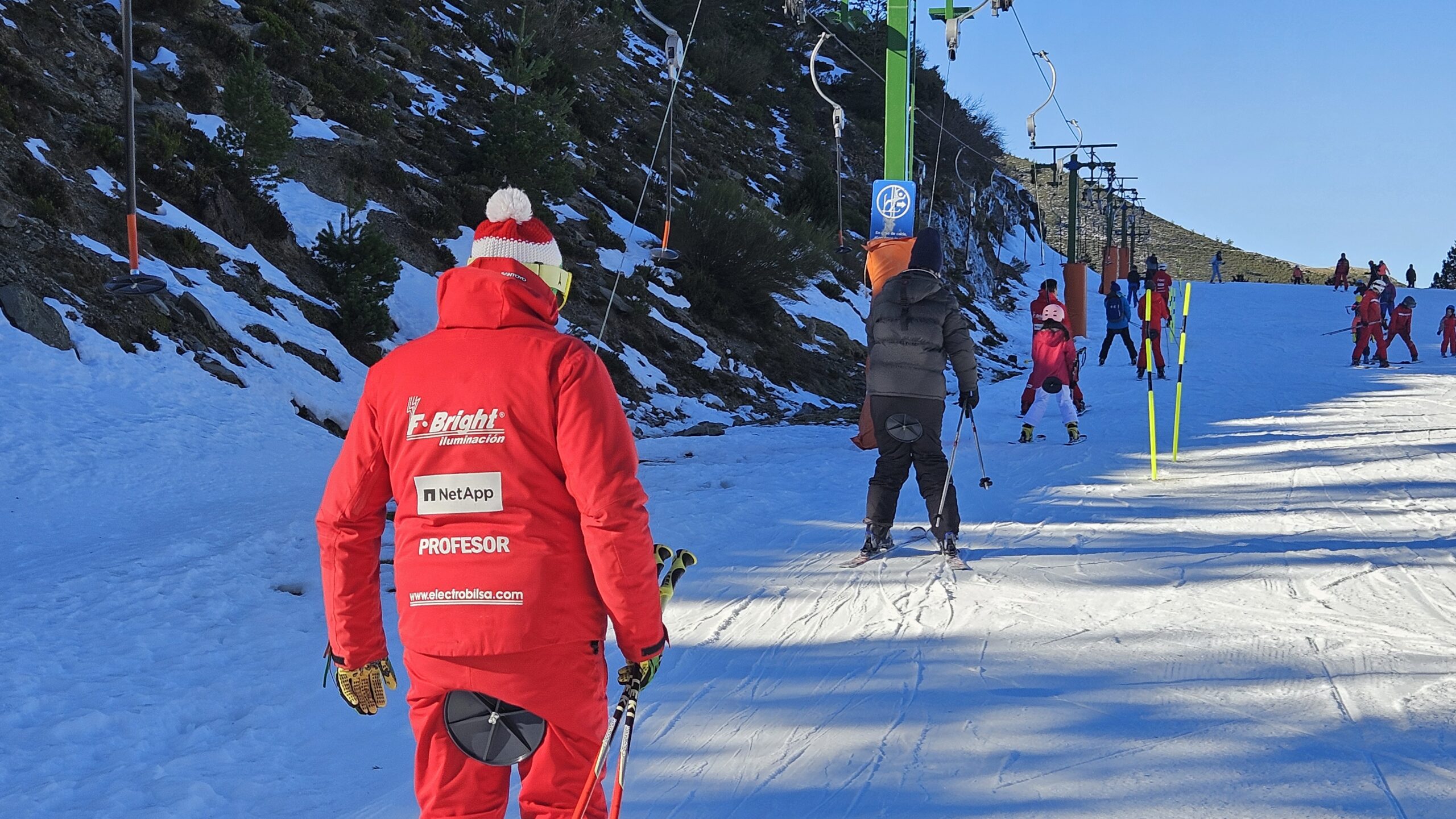 Escuela de Esqui y Snowboard de Valdezcaray