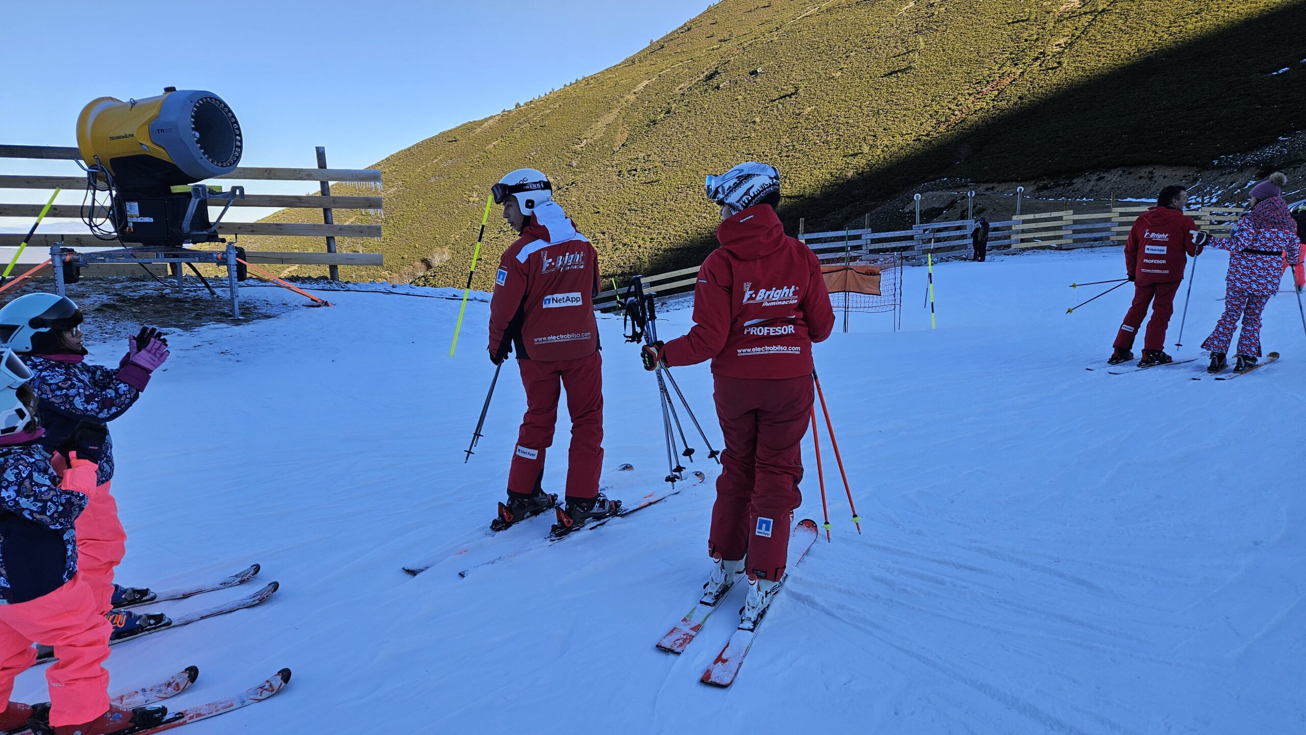 Escuela de Esqui y Snowboard de Valdezcaray